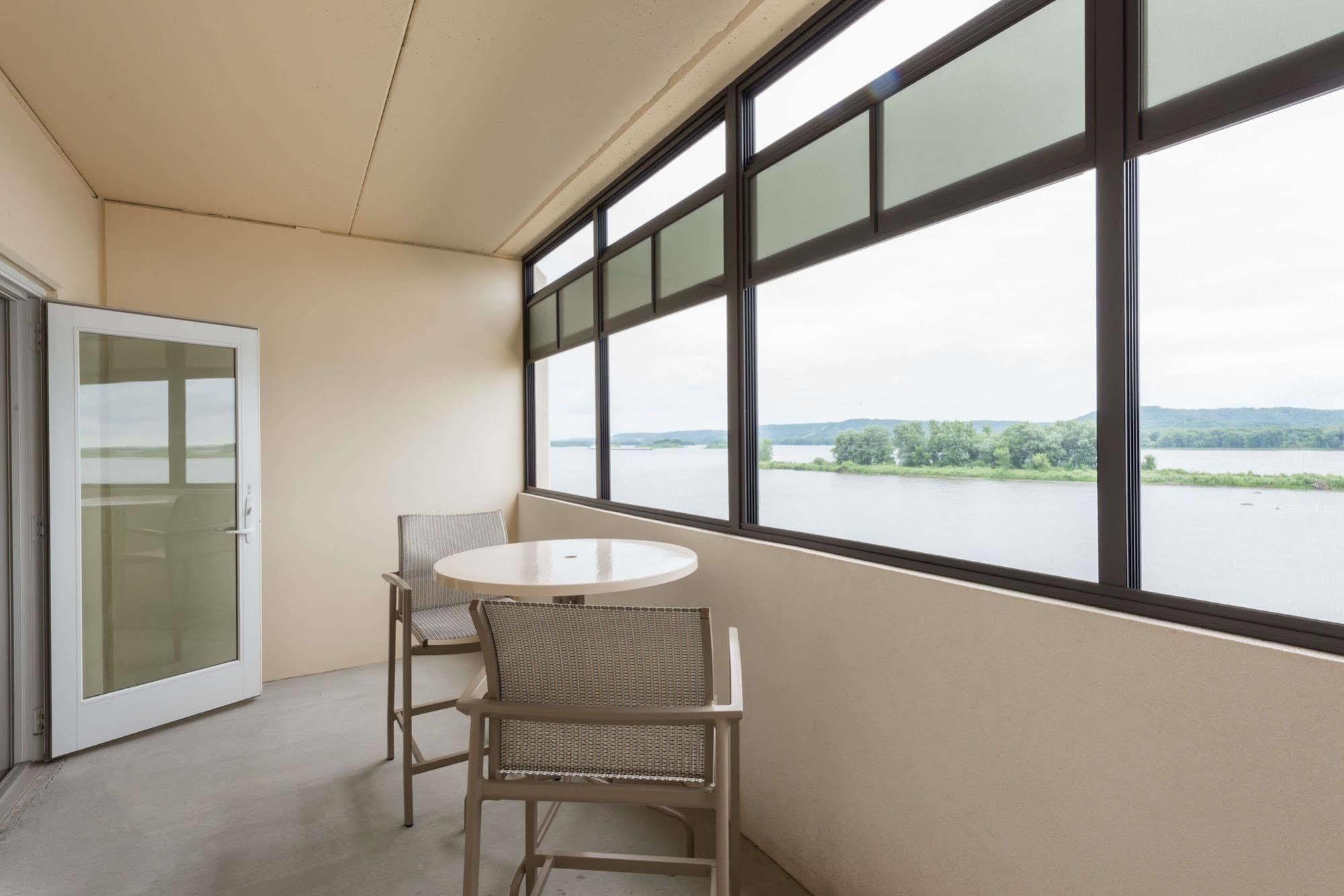 Hotel Baymont By Wyndham Bellevue Esterno foto
