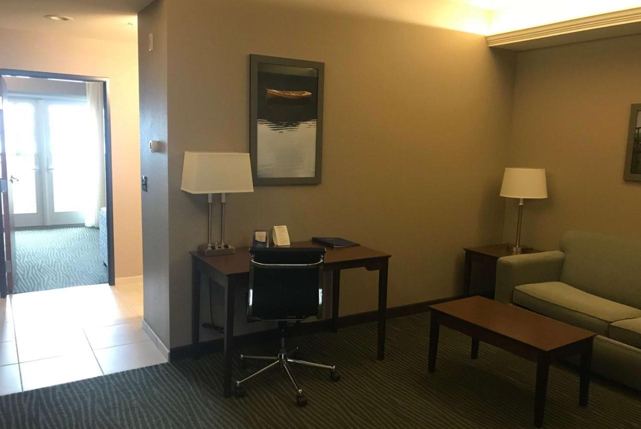 Hotel Baymont By Wyndham Bellevue Esterno foto